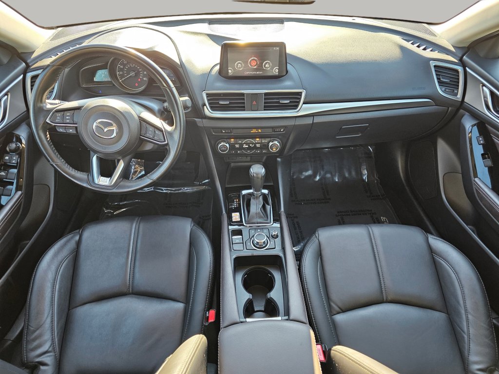 Used 2018 MAZDA MAZDA3 Touring image 2