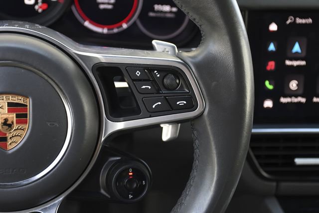 Used 2022 Porsche Cayenne Platinum Edition image 9