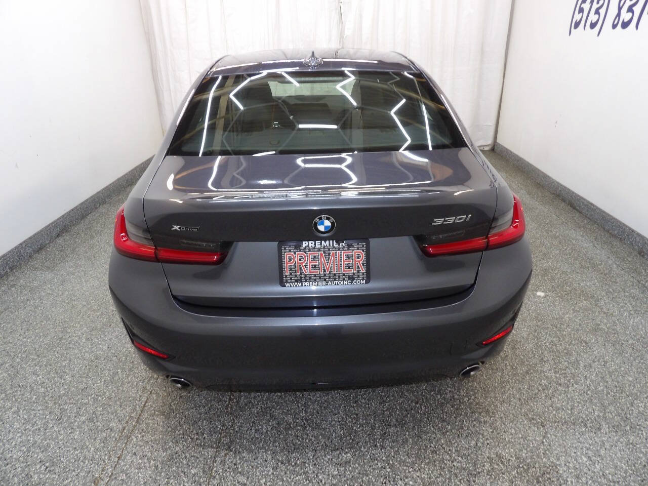 Used 2020 BMW 330i xDrive Sedan w/ Convenience Package AWD/4WD image 5