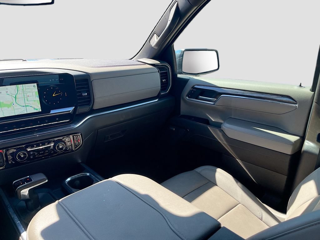 Used 2023 Chevrolet Silverado 1500 LTZ AWD/4WD image 24