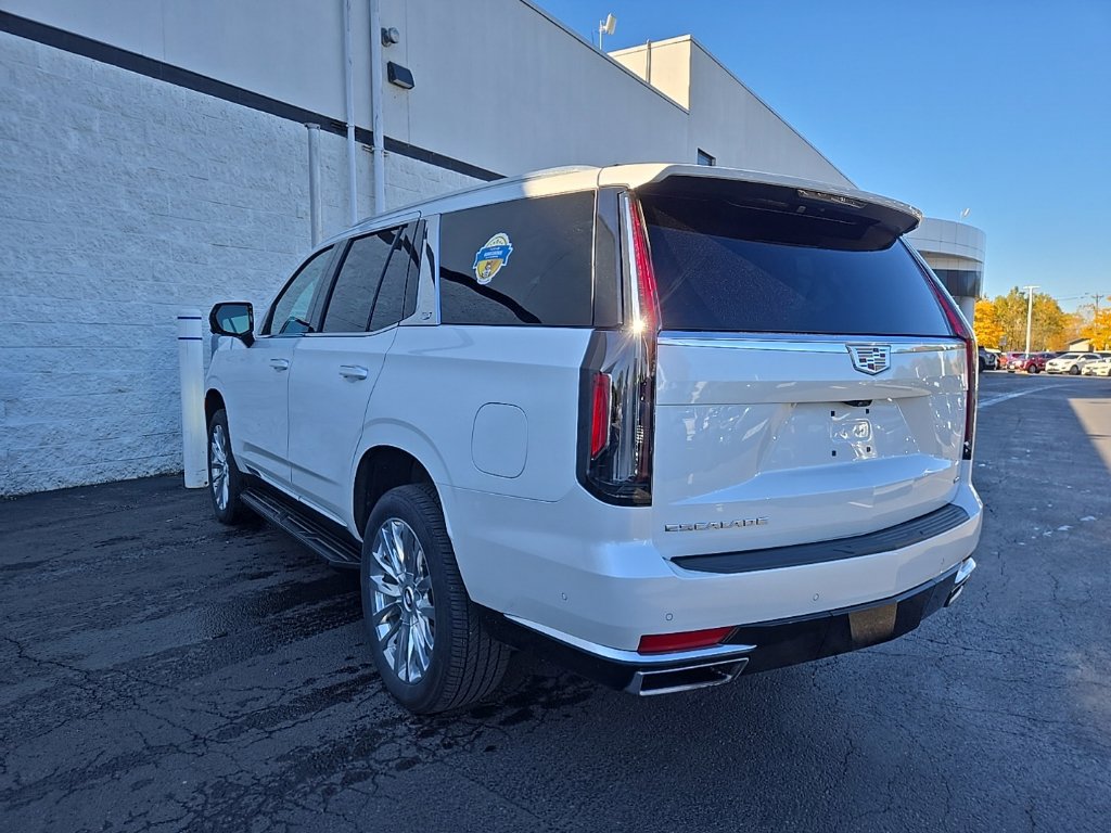 Certified 2024 Cadillac Escalade Premium Luxury AWD/4WD image 5