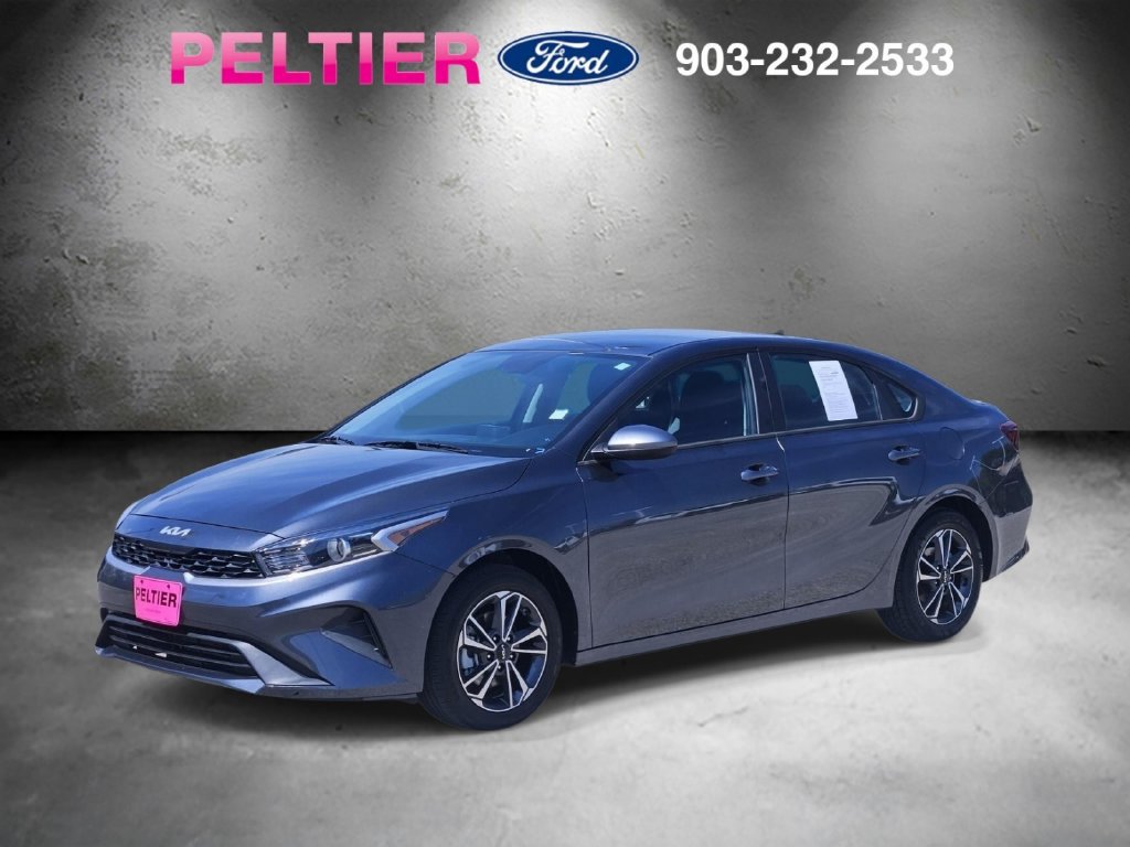 Used 2024 Kia Forte LXS FWD image 3