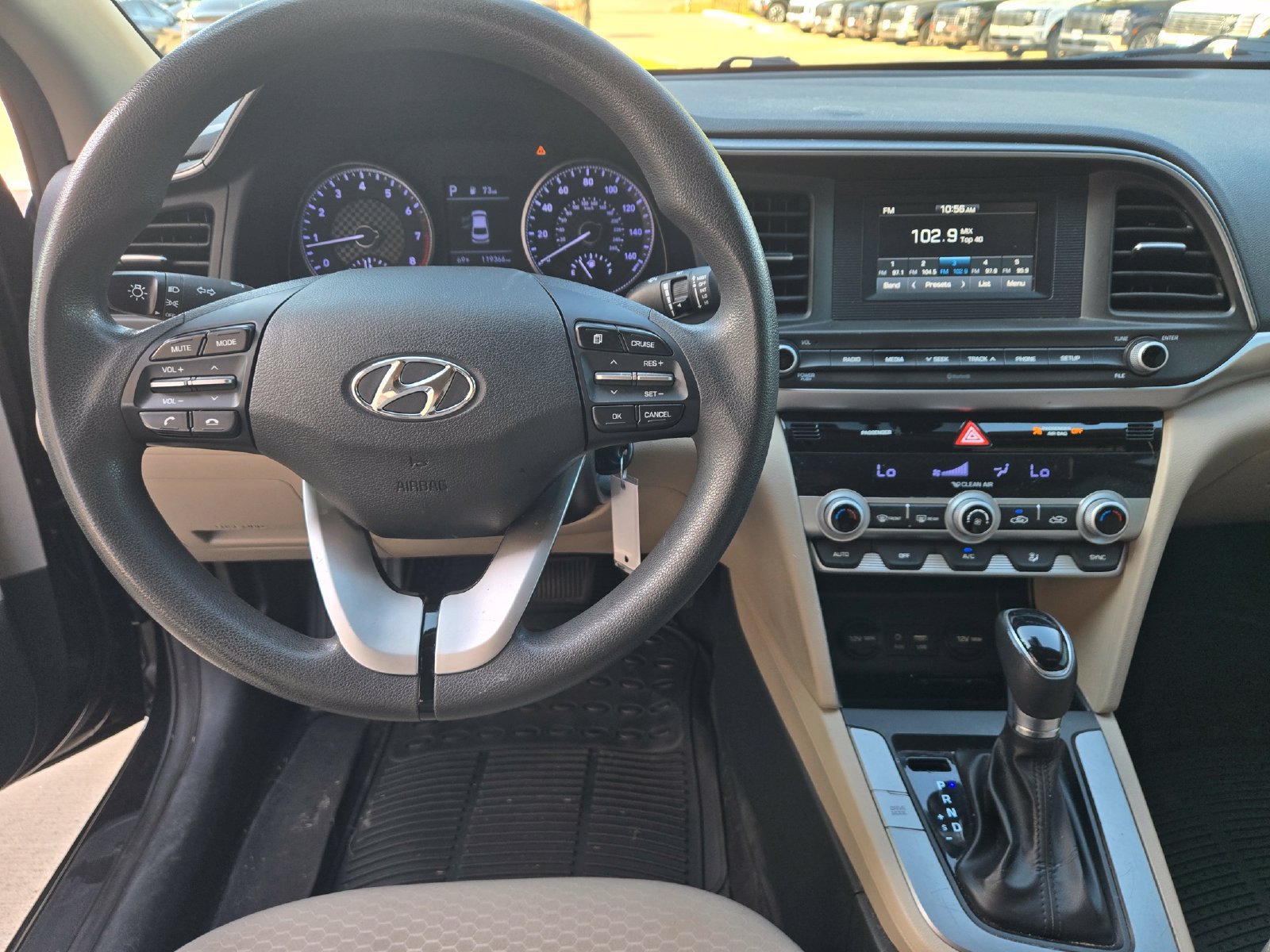 Used 2020 Hyundai Elantra SE FWD image 9