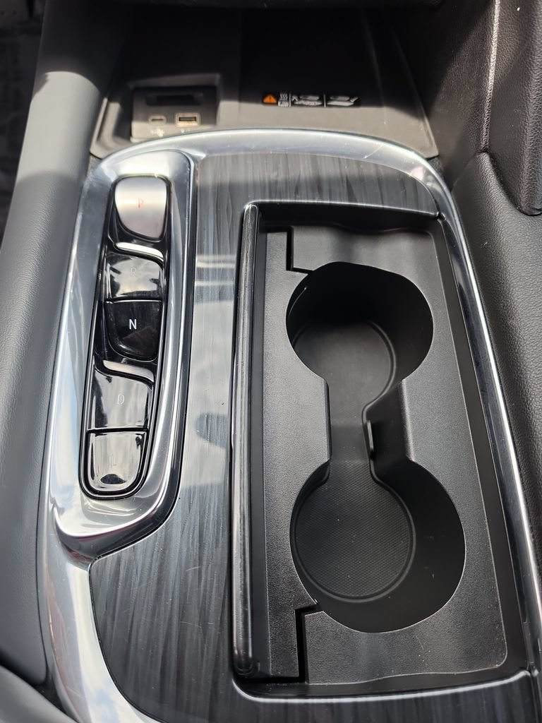 Certified 2023 Buick Enclave Essence FWD image 31