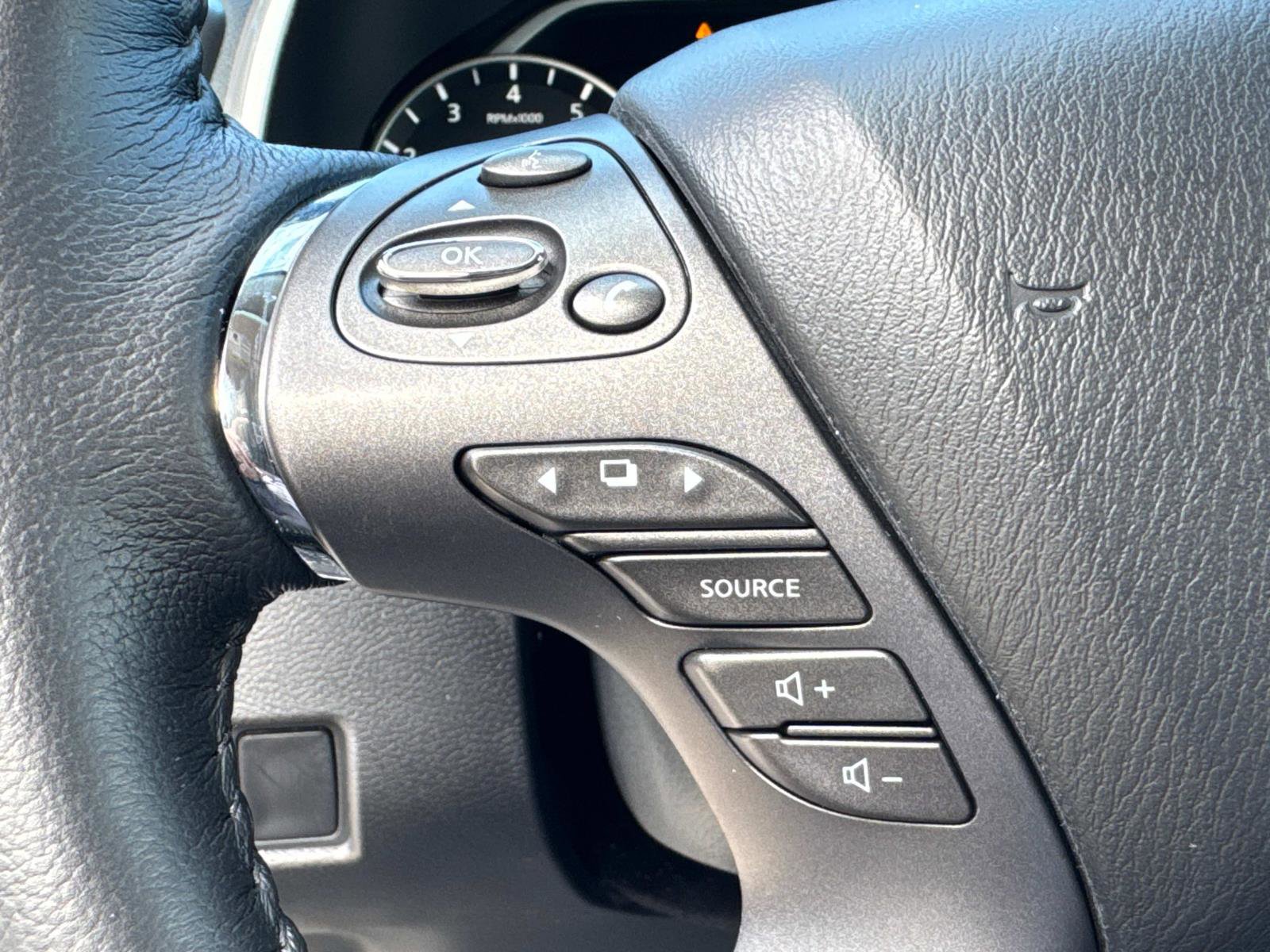 Used 2022 Nissan Murano SL w/ SL Moonroof Package image 31