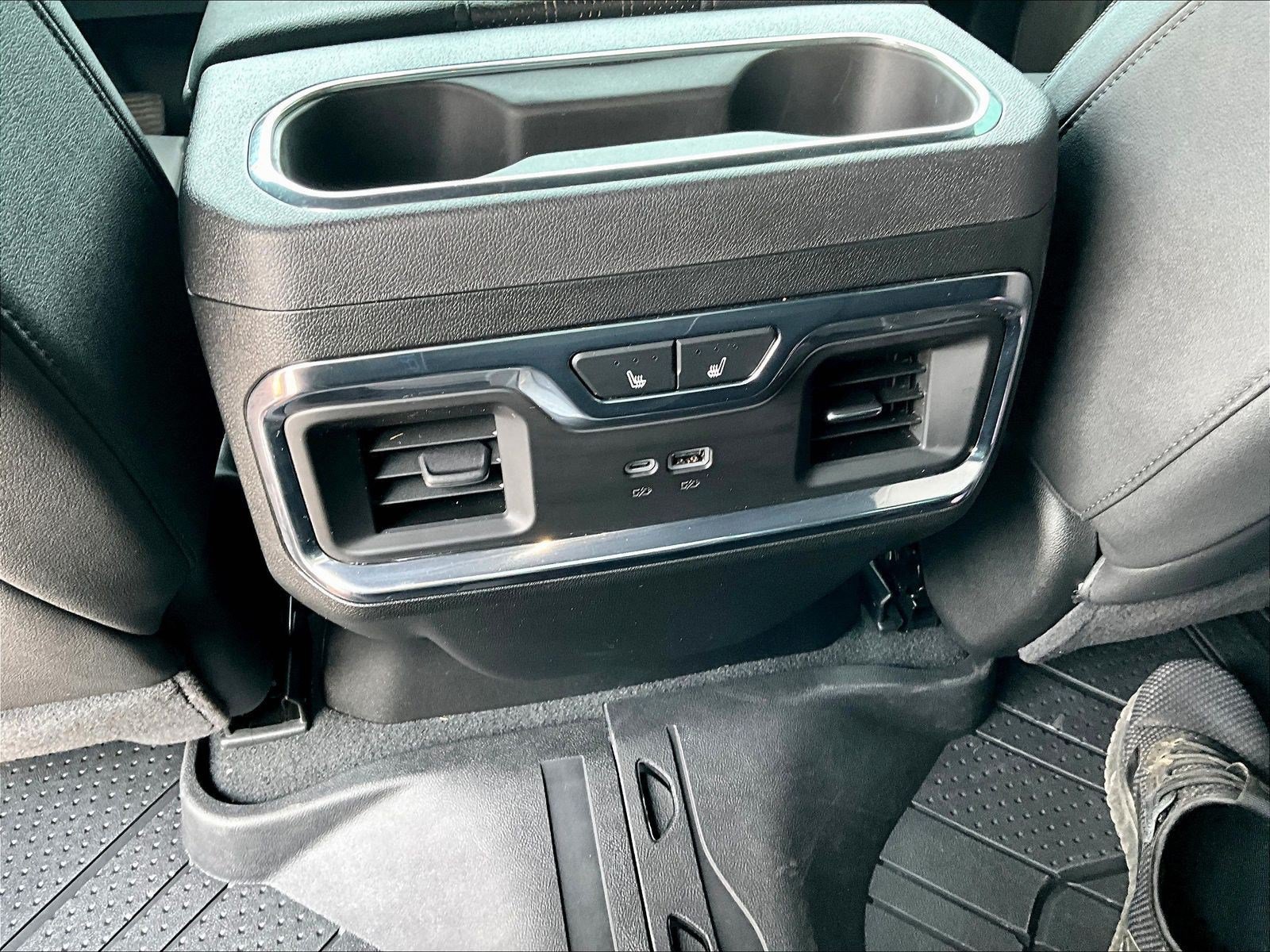 Used 2025 Chevrolet Silverado 1500 High Country w/ High Country Premium Package RWD image 10