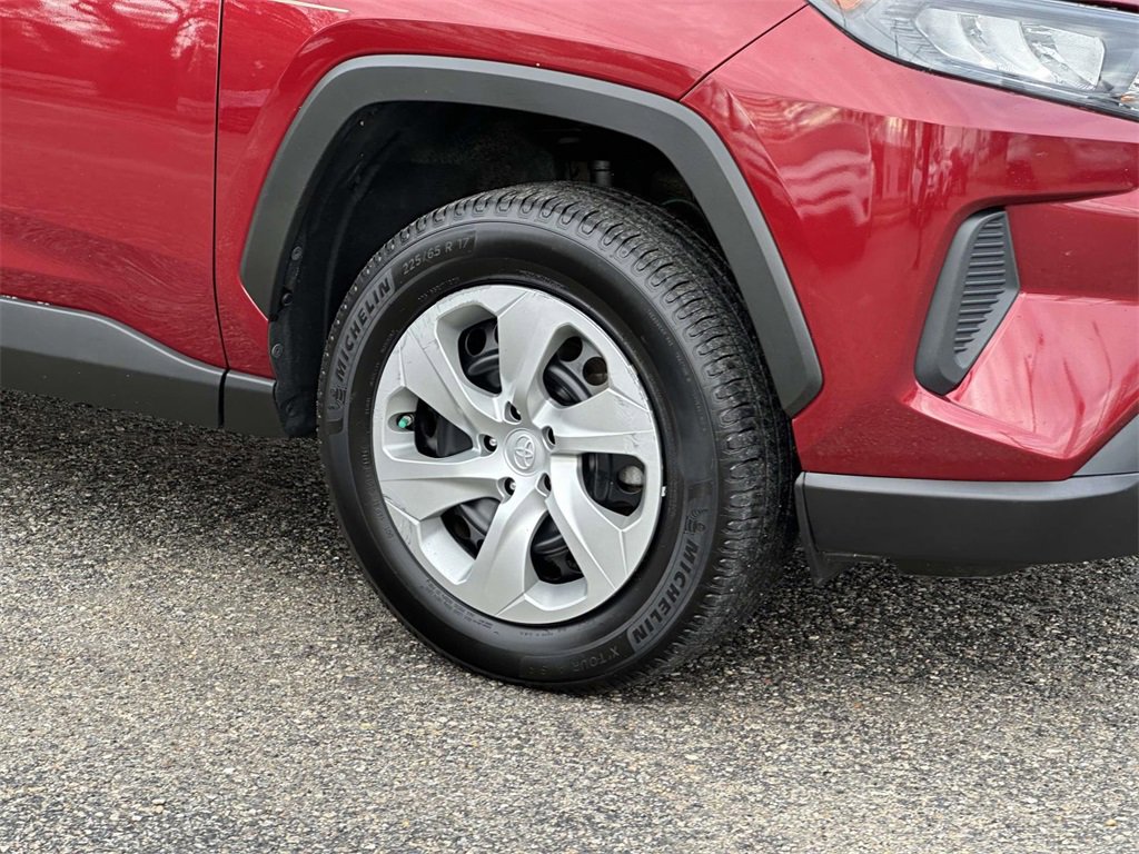 Certified 2021 Toyota RAV4 LE image 26