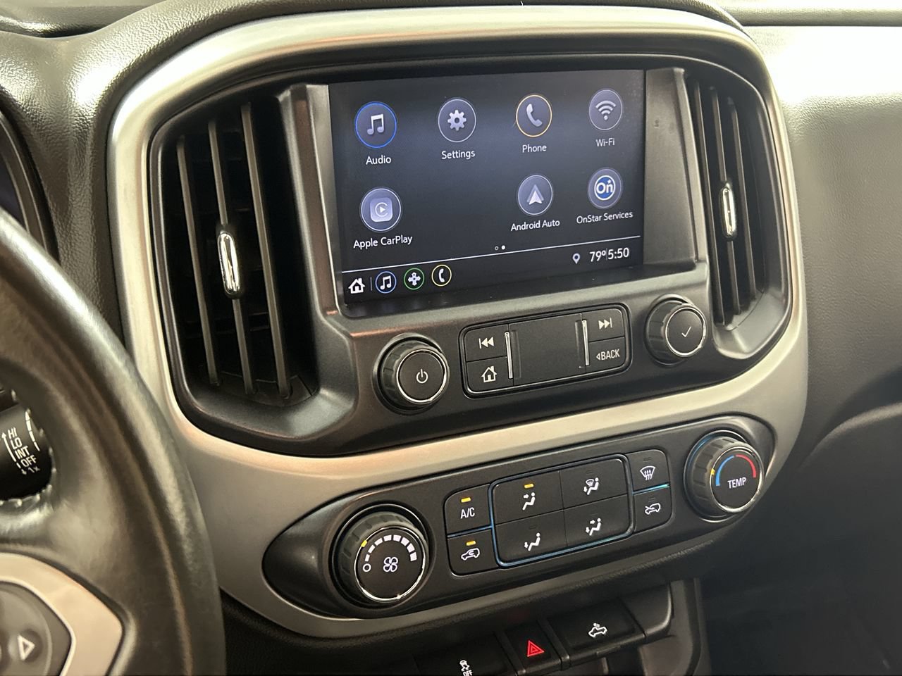 Used 2022 Chevrolet Colorado LT RWD image 17