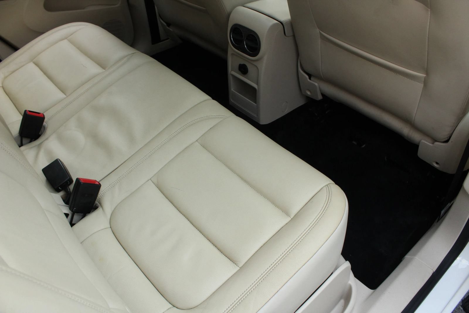 Used 2013 Volkswagen Tiguan SEL FWD image 31