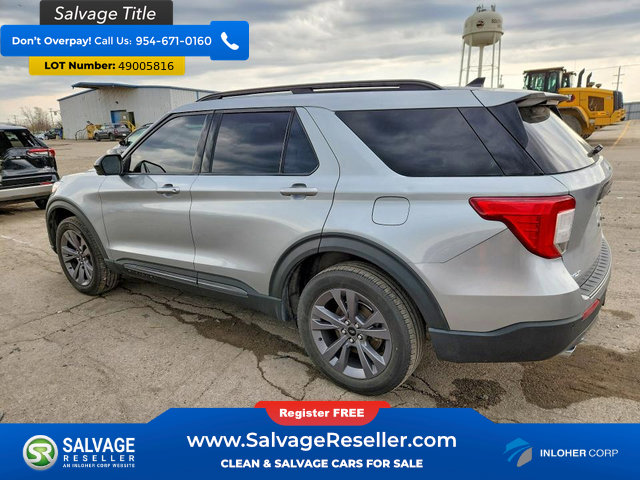 Used 2022 Ford Explorer XLT w/ Equipment Group 202A AWD/4WD image 3
