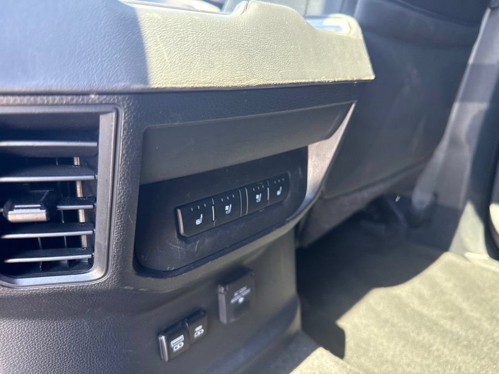 Used 2024 Toyota Tundra Platinum AWD/4WD image 14