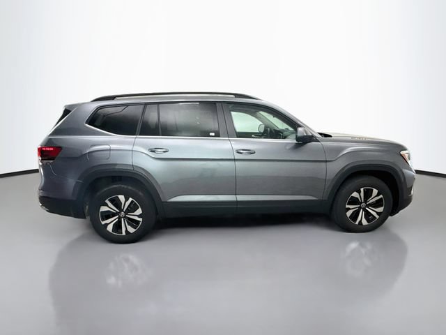 Used 2024 Volkswagen Atlas SE AWD/4WD image 9