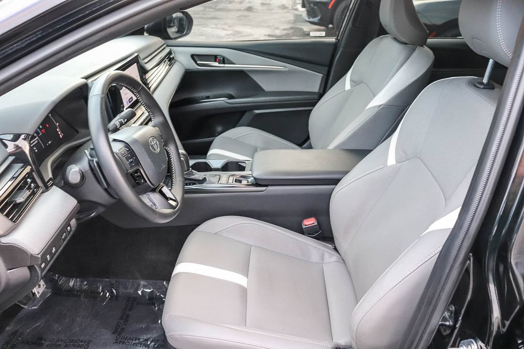 Used 2026 Toyota Camry SE w/ Convenience Package FWD image 20