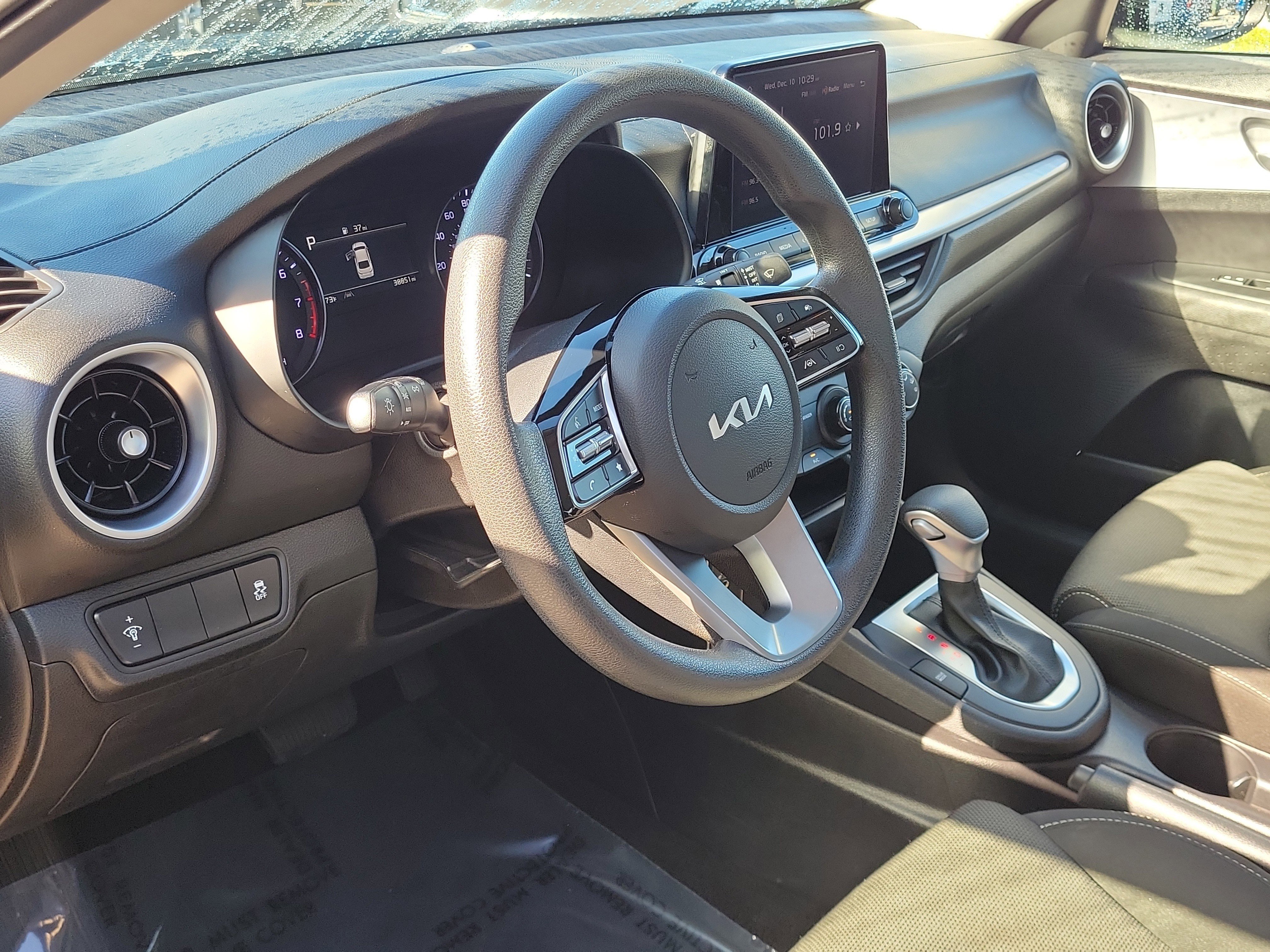 Used 2024 Kia Forte LXS image 13