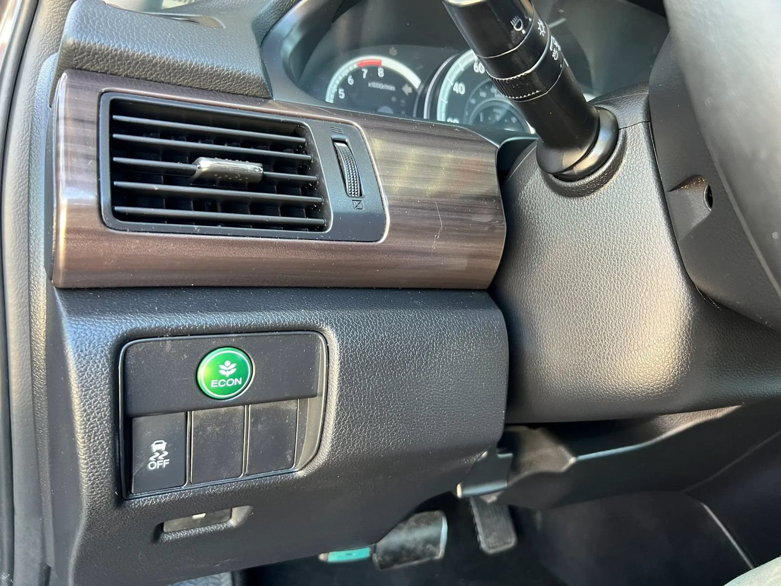 Used 2017 Honda Accord EX-L image 20