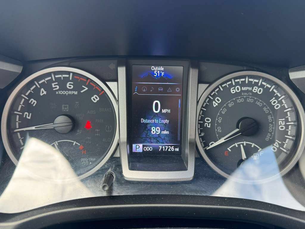 Used 2021 Toyota Tacoma Limited w/ Blackout Package (TMS) AWD/4WD image 10