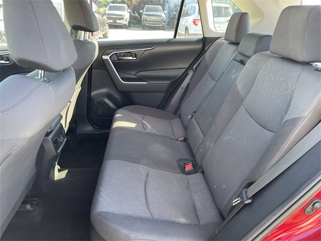 Used 2022 Toyota RAV4 XLE image 22