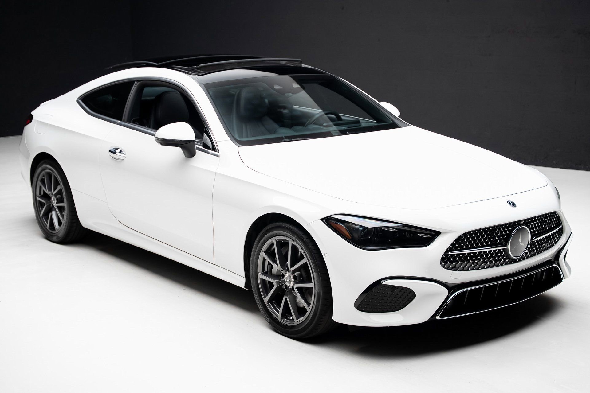 Used 2024 Mercedes-Benz CLE 300 4MATIC Coupe image 40