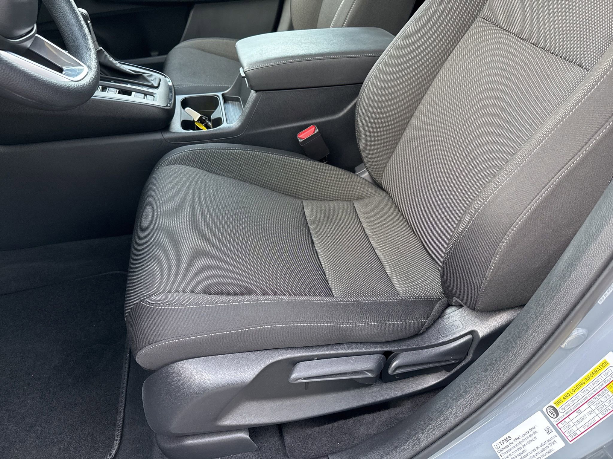 Used 2025 Honda CR-V LX image 28