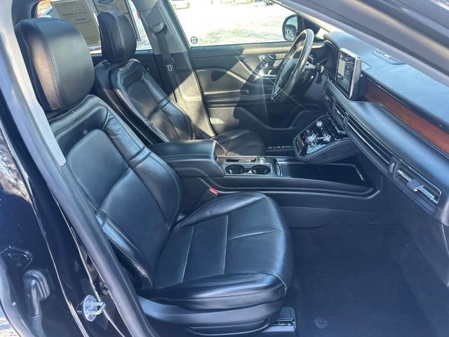 Used 2020 Lincoln Corsair Reserve w/ Elements Package image 12
