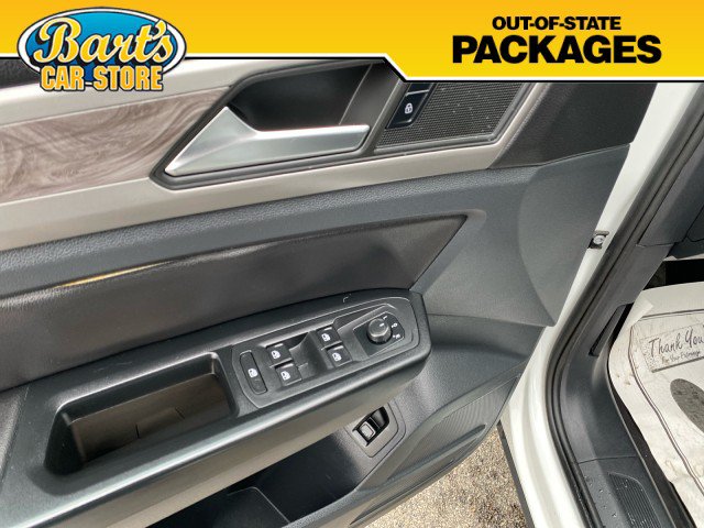 Used 2020 Volkswagen Atlas Cross Sport SE w/ Panoramic Sunroof Package FWD image 24