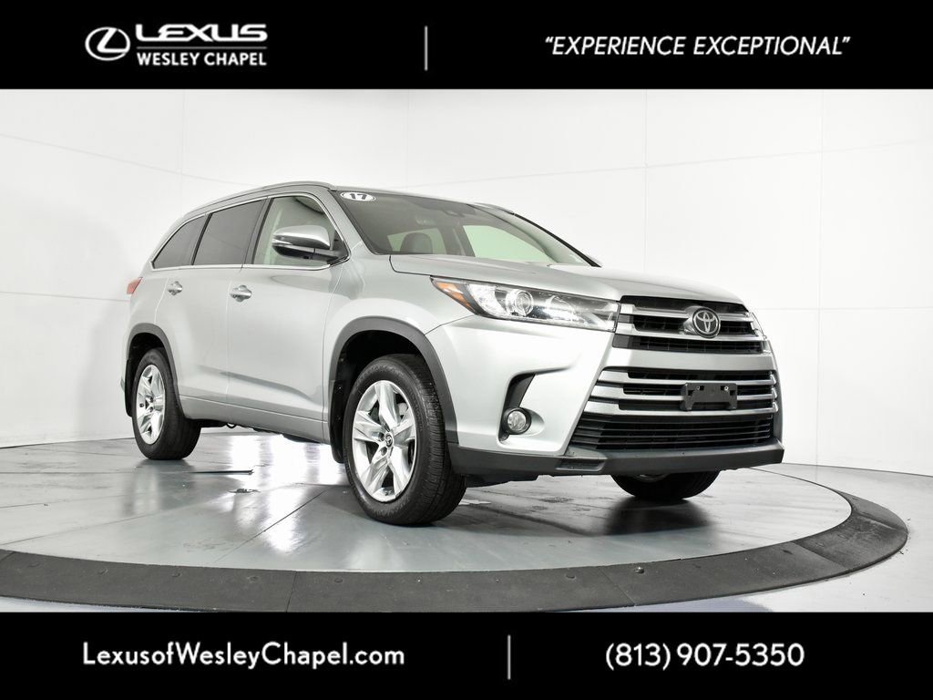 Used 2017 Toyota Highlander Limited image 1
