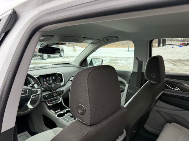 Used 2023 GMC Terrain SLE w/ Driver Convenience Package image 10