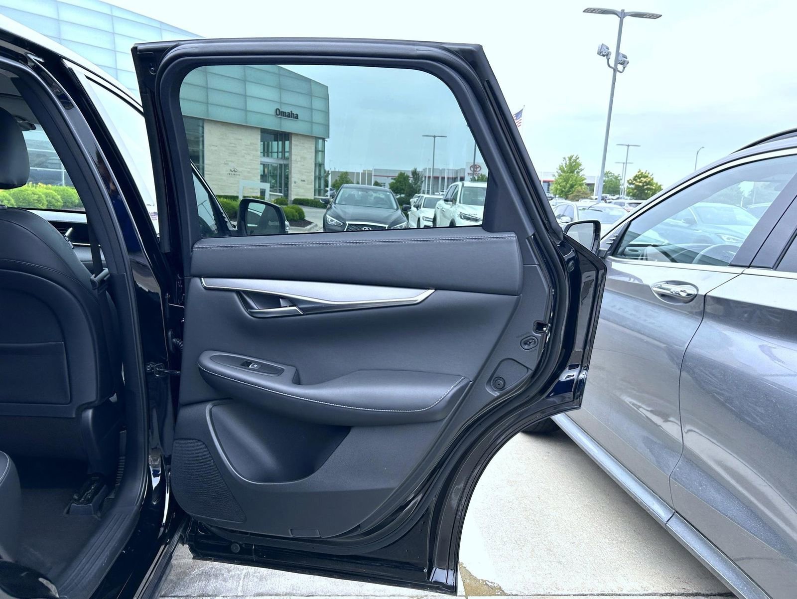 Certified 2025 INFINITI QX50 Pure image 18