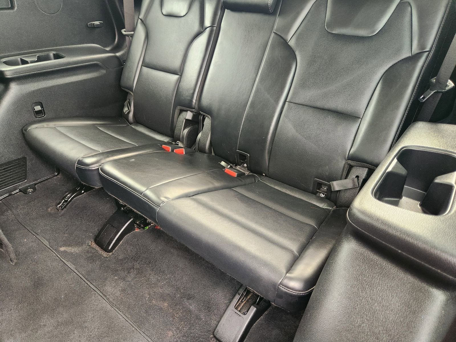 Used 2024 Kia Telluride LX FWD image 32