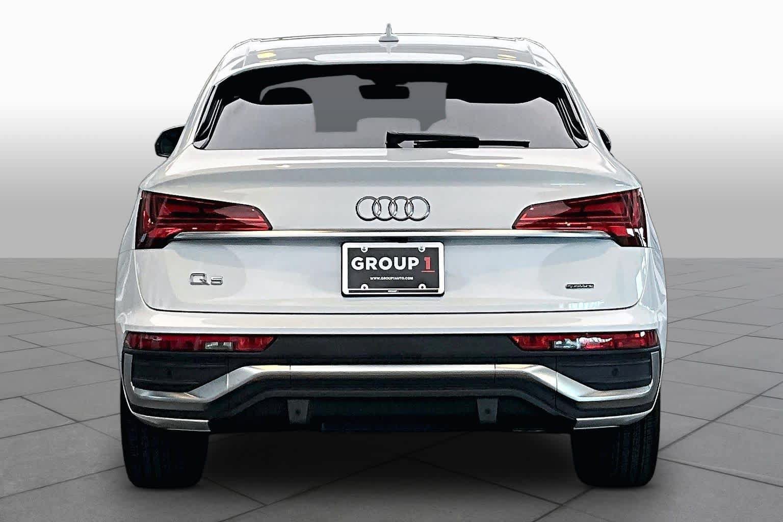 Used 2023 Audi Q5 2.0T Premium Plus w/ Premium Plus Package AWD/4WD image 4