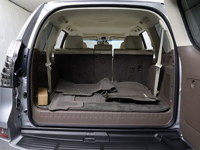 Used 2019 Lexus GX 460 Premium w/ Premium Package AWD/4WD image 31