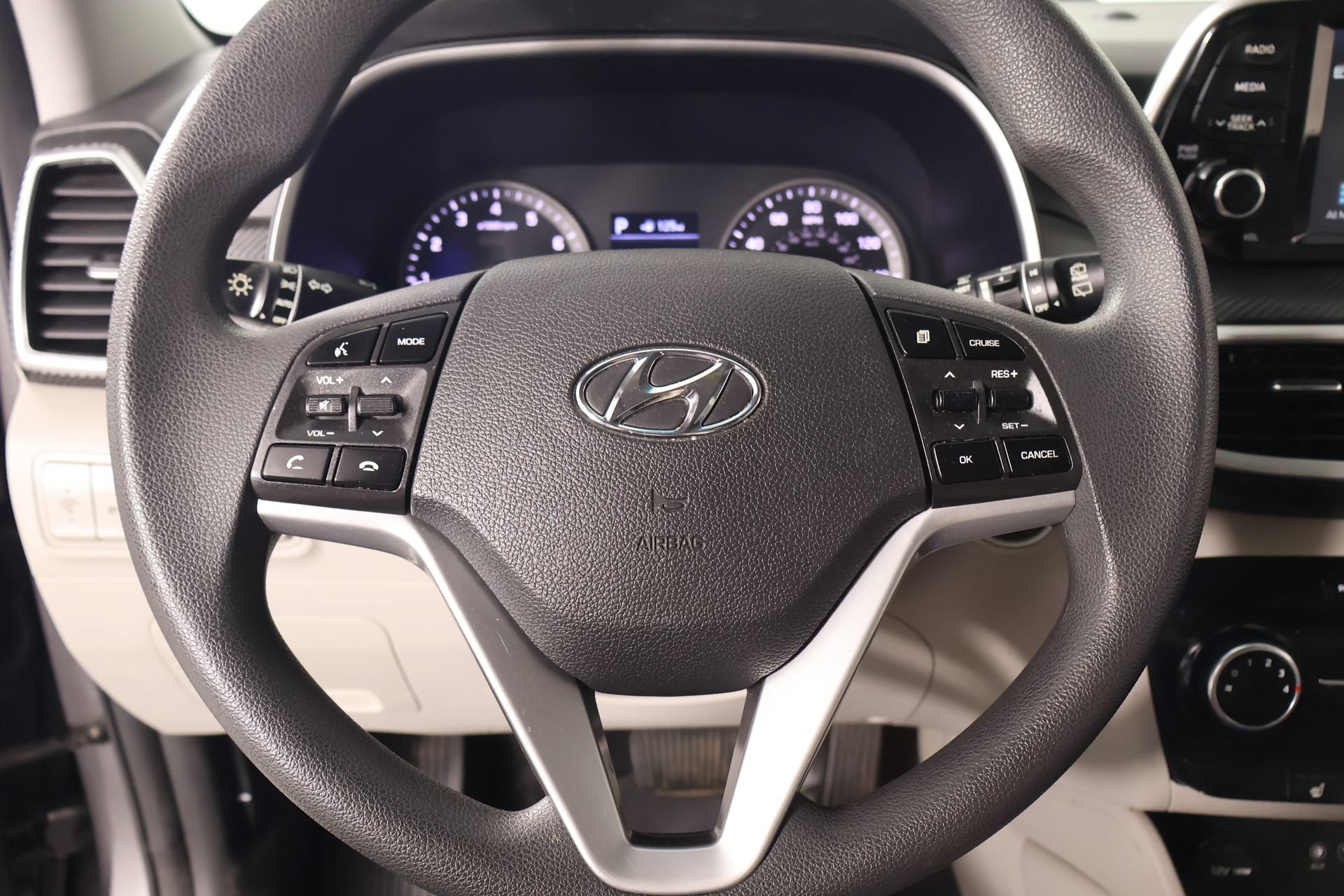 Used 2020 Hyundai Tucson Value FWD image 3