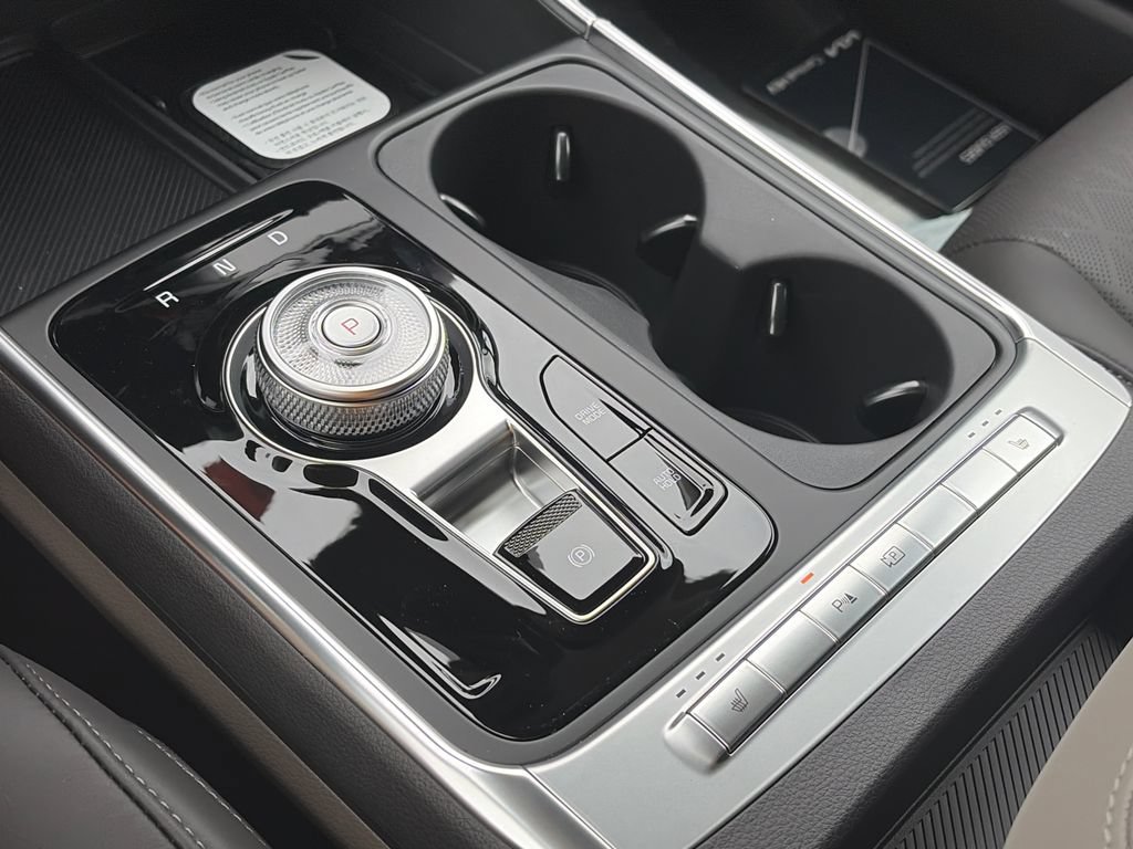 New 2026 Kia Carnival EX FWD image 23