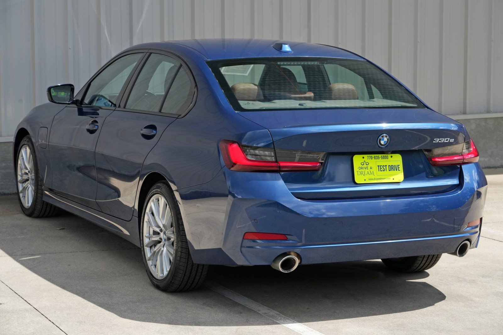Used 2023 BMW 330e w/ Premium Package RWD image 51