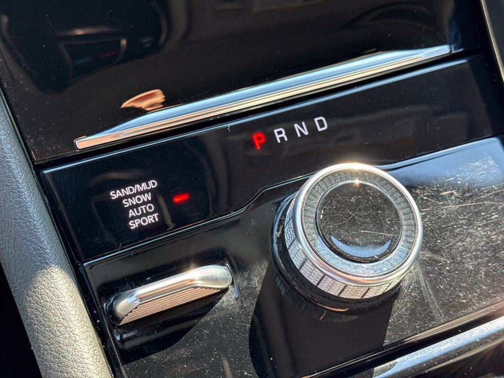 Used 2023 Jeep Grand Cherokee Limited AWD/4WD image 31