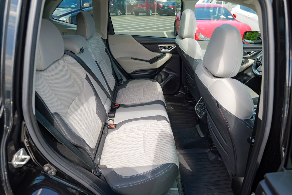 Used 2021 Subaru Forester Premium AWD/4WD image 30