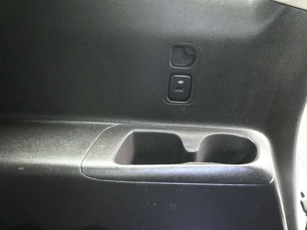 Used 2018 Buick Enclave Essence AWD/4WD image 39