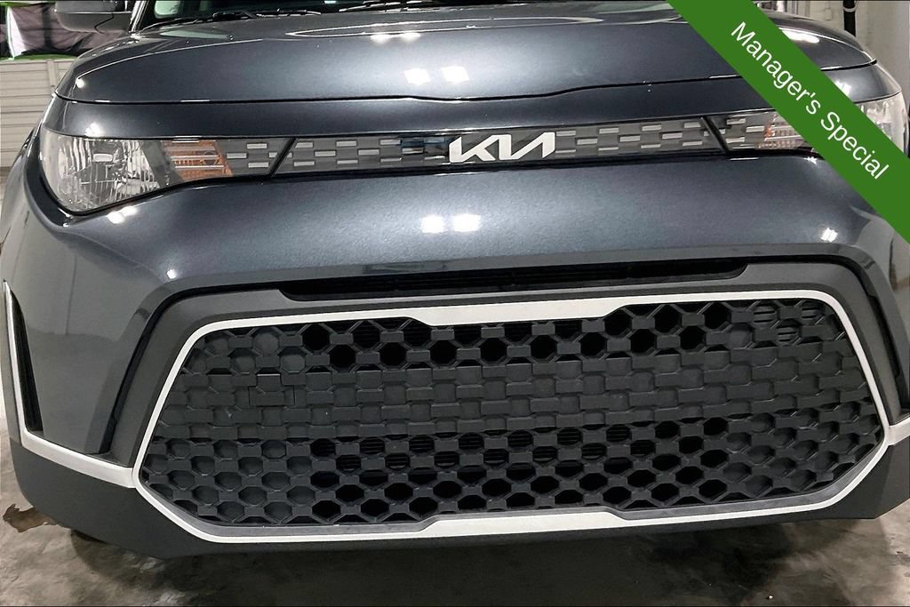 Used 2025 Kia Soul LX w/ LX Technology Package FWD image 33