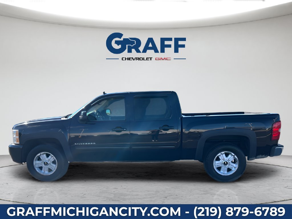 Used 2011 Chevrolet Silverado 1500 LT w/ All-Star Edition AWD/4WD image 2