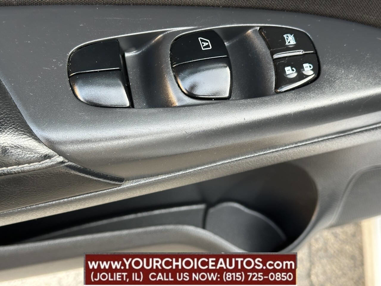 Used 2017 Nissan Sentra SV w/ Style Package image 13