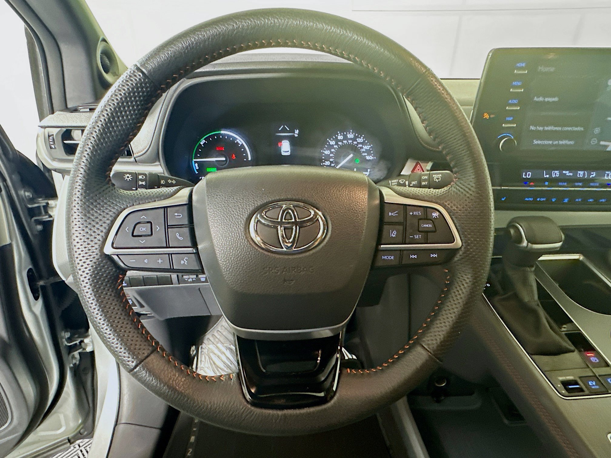 Certified 2023 Toyota Sienna XSE w/ XSE Plus Package FWD image 15