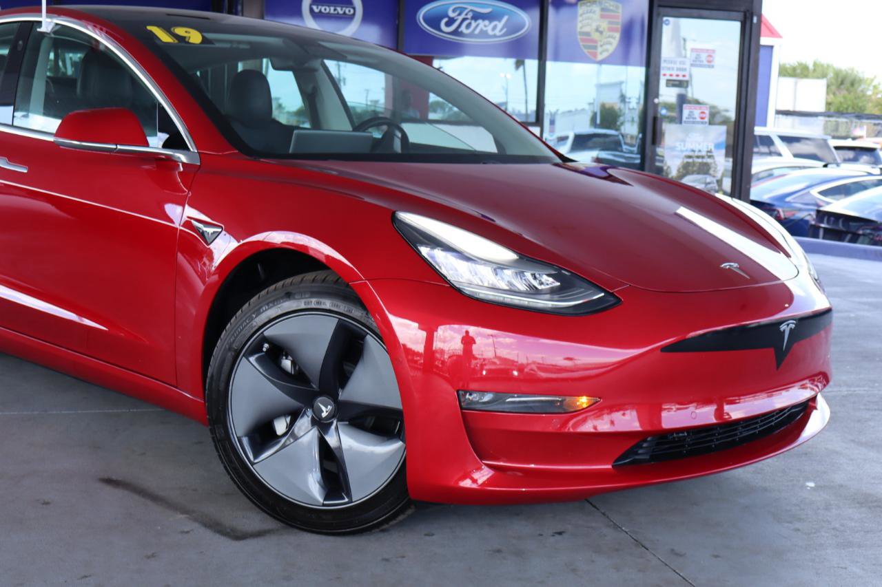 Used 2019 Tesla Model 3 Long Range image 2