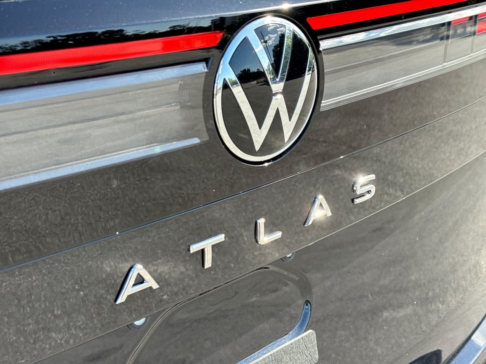 New 2027 Volkswagen Atlas SE FWD image 19