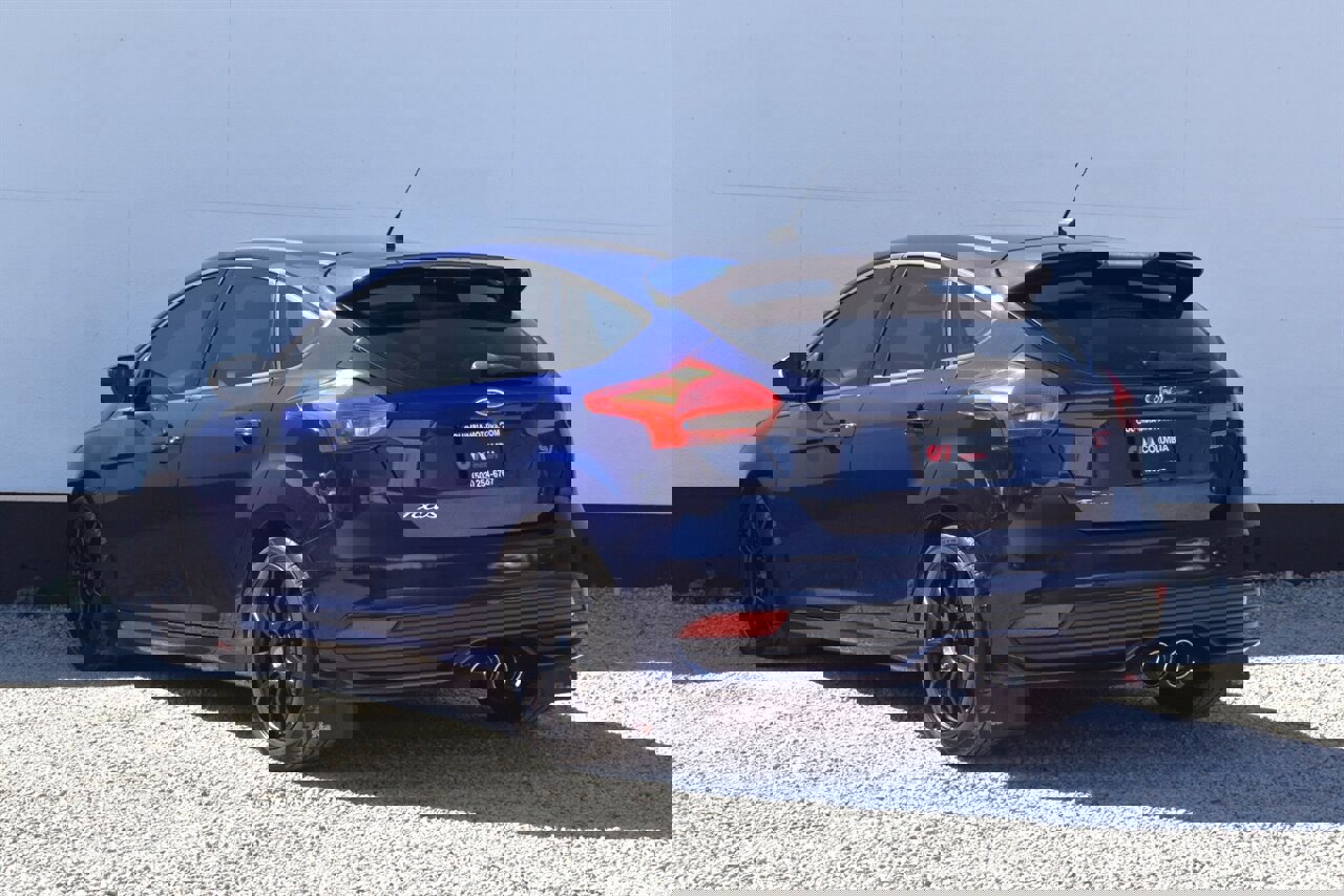 Used 2016 Ford Focus ST image 2