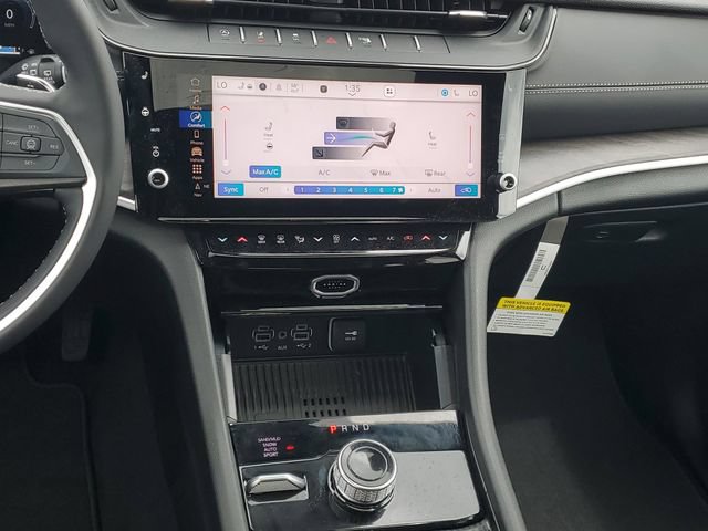 New 2026 Jeep Grand Cherokee Altitude AWD/4WD image 15