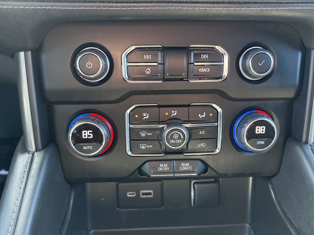 Used 2023 Chevrolet Suburban LS image 17