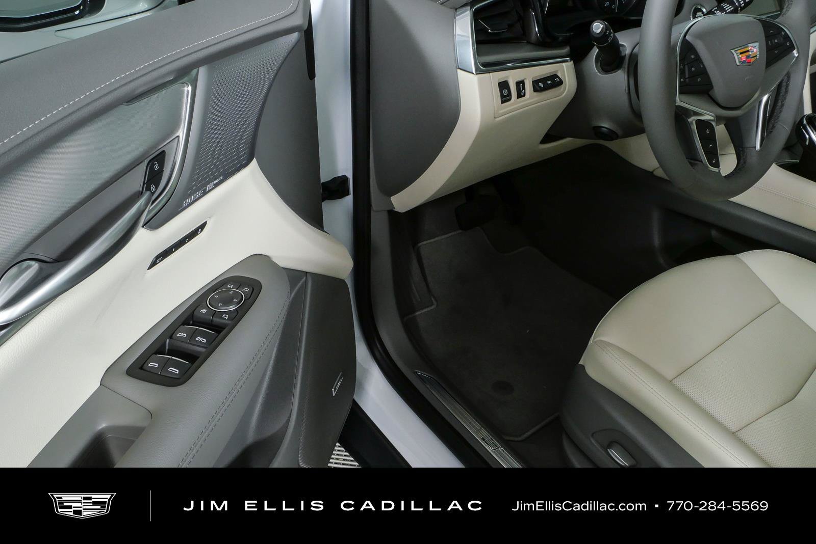New 2026 Cadillac XT5 Premium Luxury w/ Driver Assist Package FWD image 8