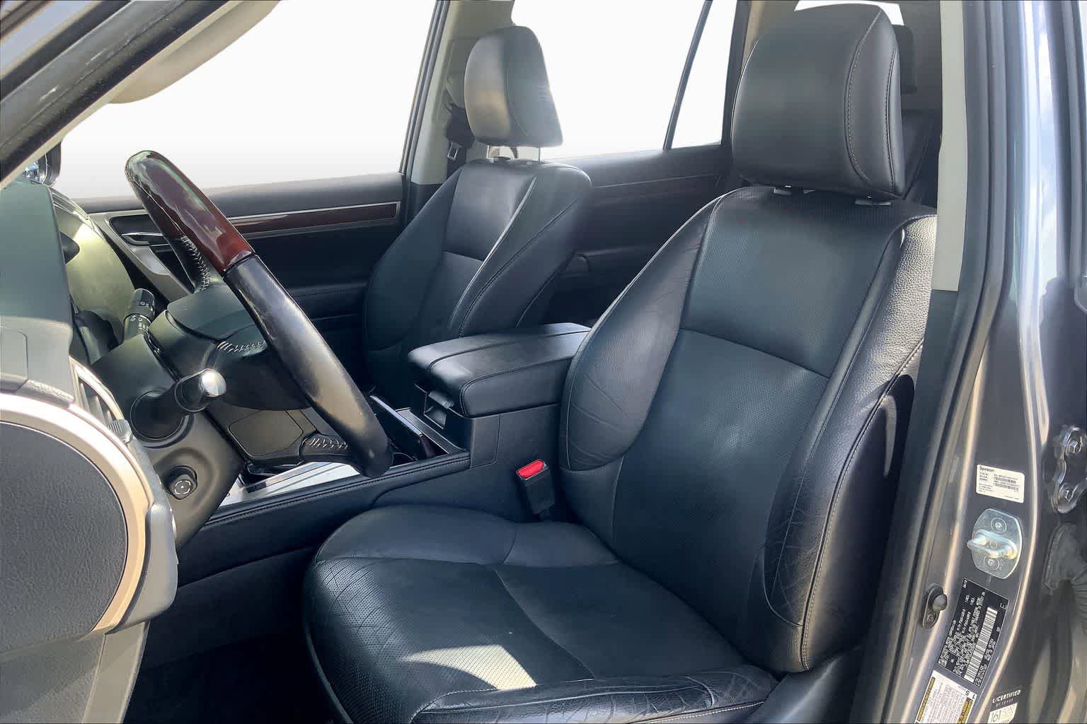 Used 2018 Lexus GX 460 Premium AWD/4WD image 7