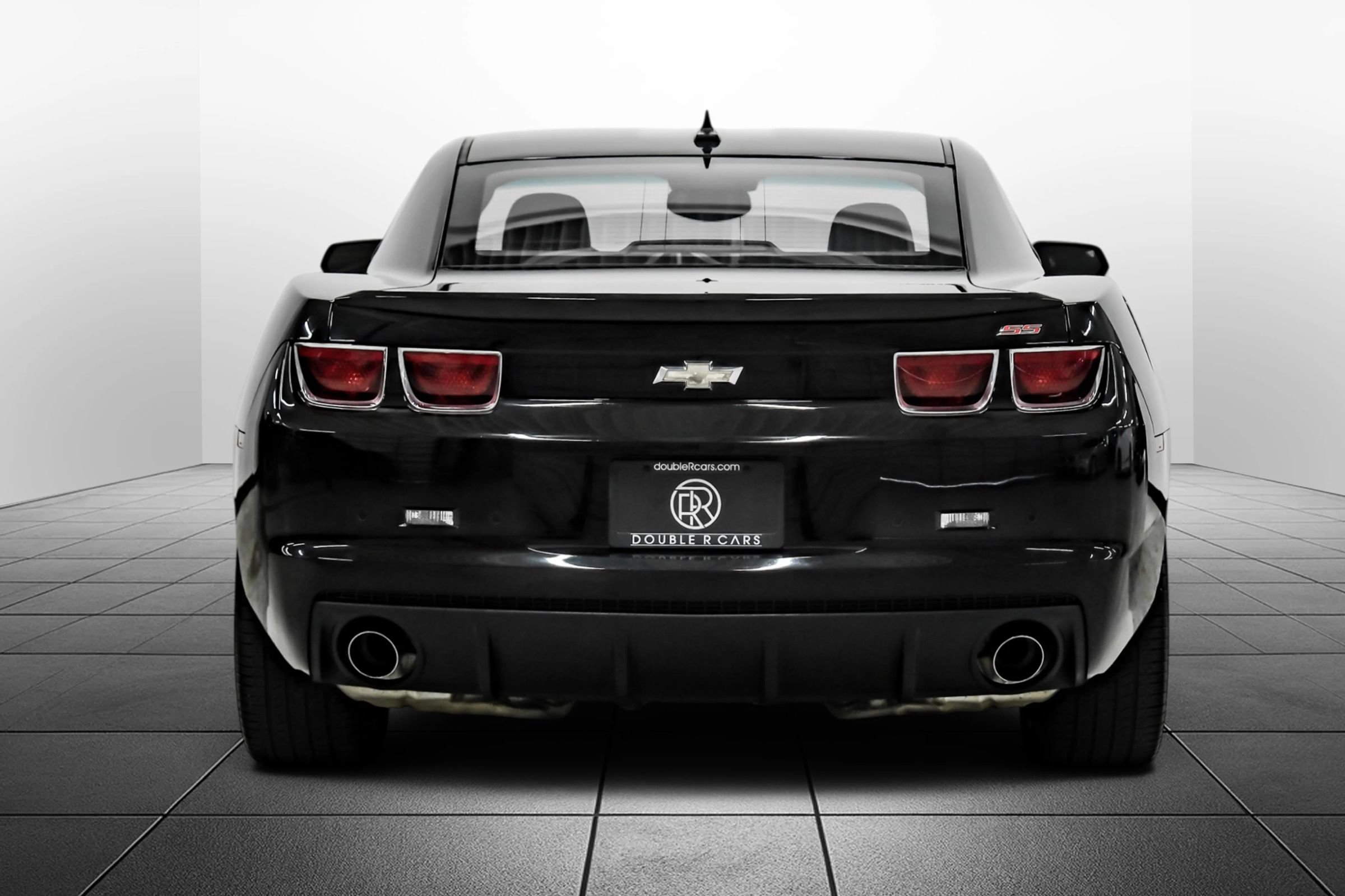 Used 2010 Chevrolet Camaro SS w/ RS Package RWD image 7