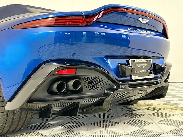 Used 2022 Aston Martin V8 Vantage Roadster RWD image 32